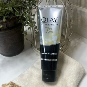 Olay Total Effects - 2 Tubes for $15 Anti-Aging 7in1 Foaming Cleanse 100g
